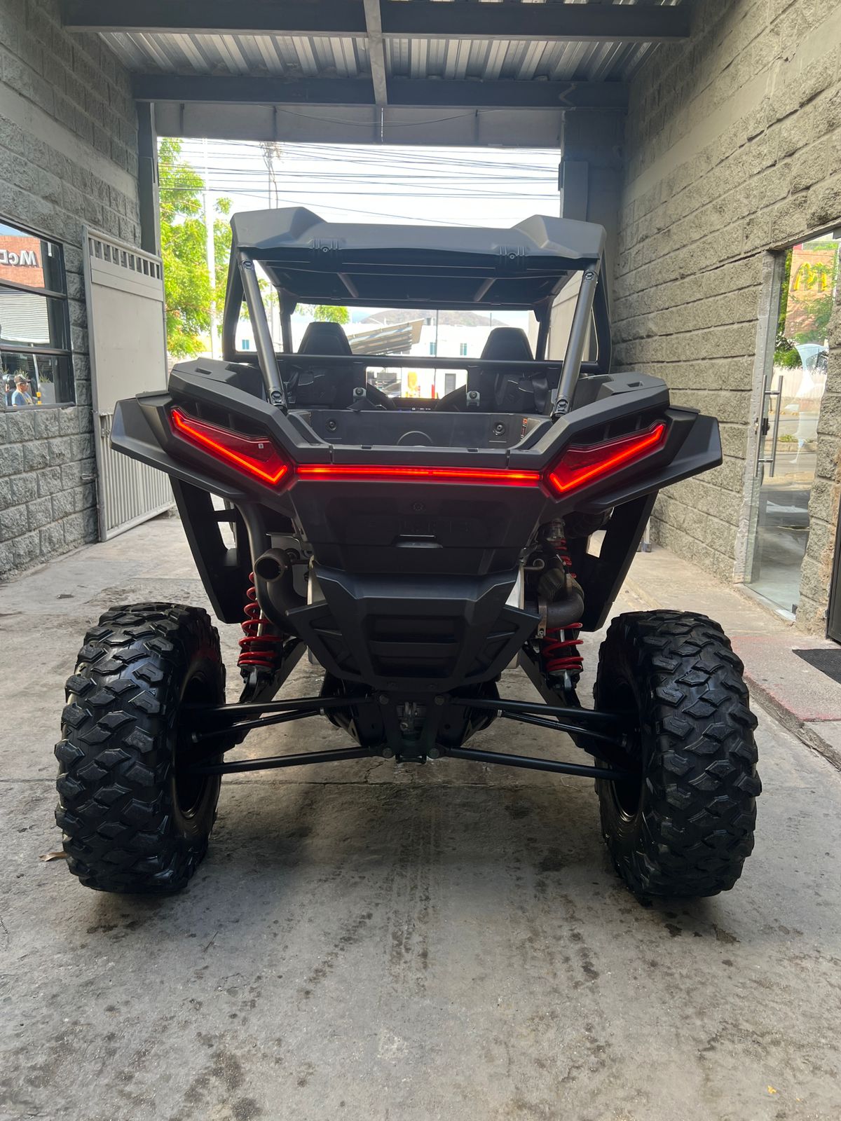 Polaris RZR Modelo 2024